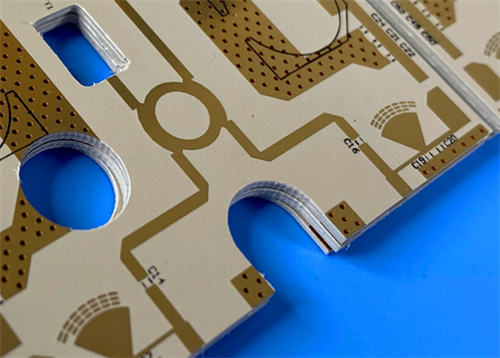 最新の会社の事例について 高性能で仮面のない RF DiClad 527 PCB デザインに深く潜る